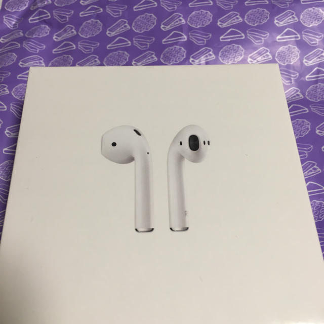 airpods  未開封　AirPods エアポッドヘッドフォン/イヤフォン