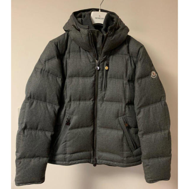 話題の行列 MONCLER - BEAMS35周年エクスクルーシブ モンクレール別注