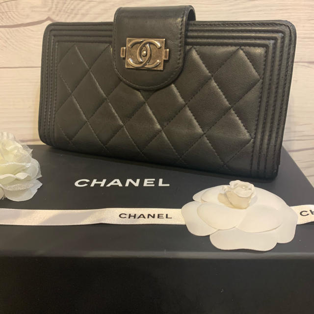 CHANEL(シャネル)の♡正規美品♡CHANEL シャネル シャネルボーイ 長財布 レディースのファッション小物(財布)の商品写真