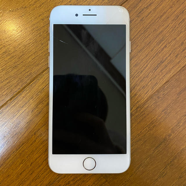 iPhone8 (64GB)シルバー