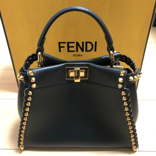 FENDI フェンディ ミニピーカブー 8BN244-A0K8 黒 スタッズ