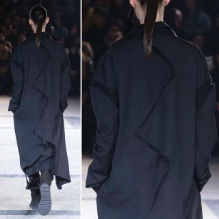 ヨウジヤマモト(Yohji Yamamoto)の美品 16AW ヨウジヤマモト 背面ギザギザロングコート 【1142】(その他)