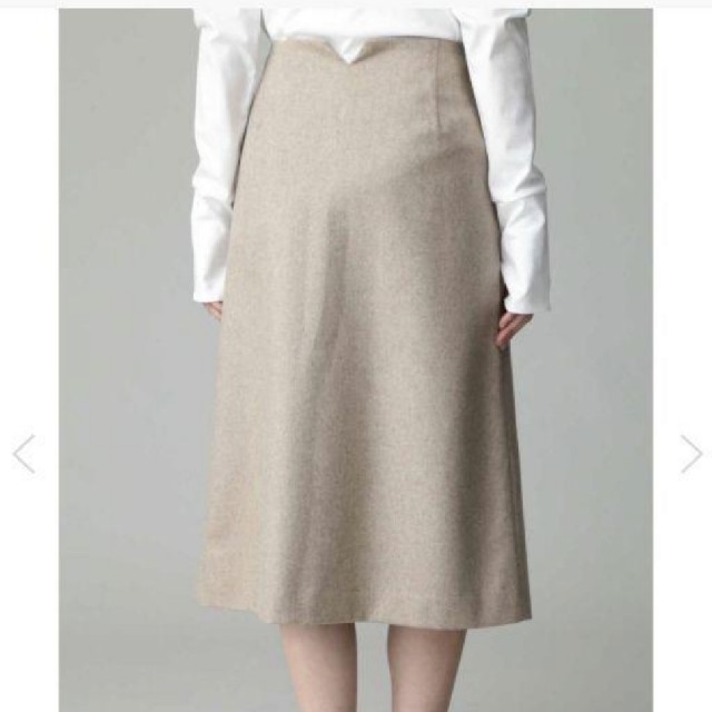 ADORE(アドーア)のiさま専用 新品 fuhlen ヒューレン スカート 2.5万円 レディースのスカート(ひざ丈スカート)の商品写真