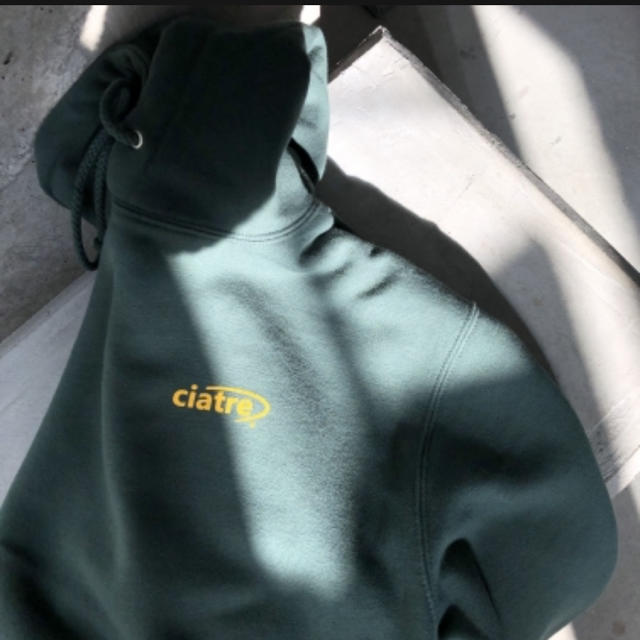 Supreme(シュプリーム)のciatre パーカー メンズのトップス(パーカー)の商品写真