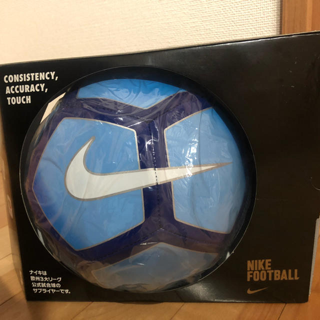 NIKE(ナイキ)のナイキ サッカーボール ピッチPL ５号級 スポーツ/アウトドアのサッカー/フットサル(ボール)の商品写真