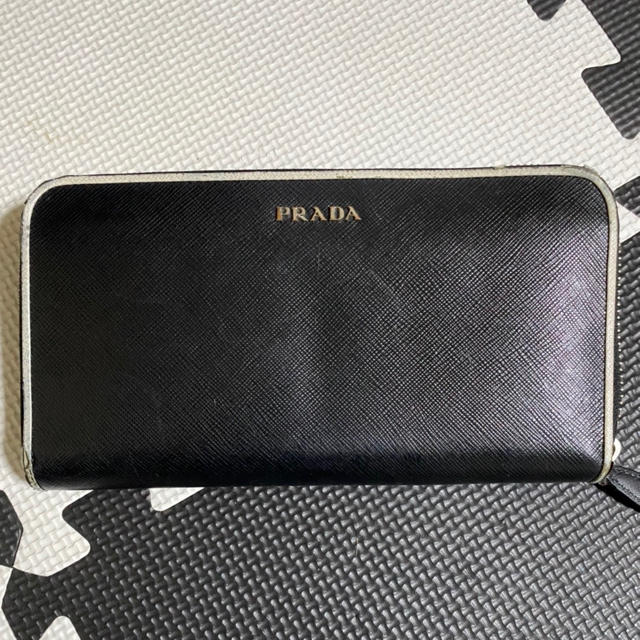 PRADA - PRADA 長財布 黒 難ありの通販 by your's shop｜プラダならラクマ