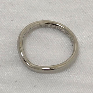 ティファニー(Tiffany & Co.)のティファニー　カーブドバンドリング　PT950(リング(指輪))