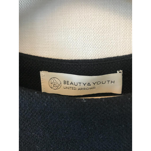 BEAUTY&YOUTH UNITED ARROWS(ビューティアンドユースユナイテッドアローズ)のビューティーアンドユース ビジュー付きトップス レディースのトップス(カットソー(長袖/七分))の商品写真