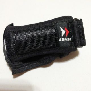 ザムスト(ZAMST)のそーじいさん専用　ザムスト　肘サポーター　Mサイズ(トレーニング用品)