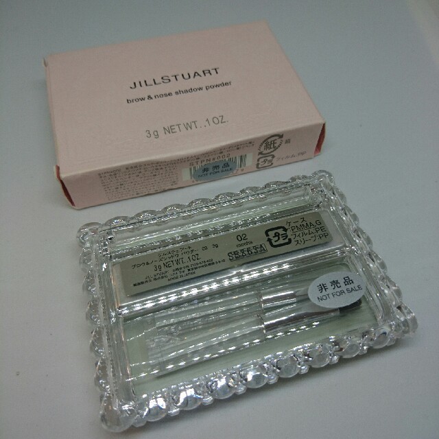 JILLSTUART(ジルスチュアート)の新品★ジルスチュアート ブロウ&ノーズシャドウ パウダー 02 コスメ/美容のベースメイク/化粧品(パウダーアイブロウ)の商品写真