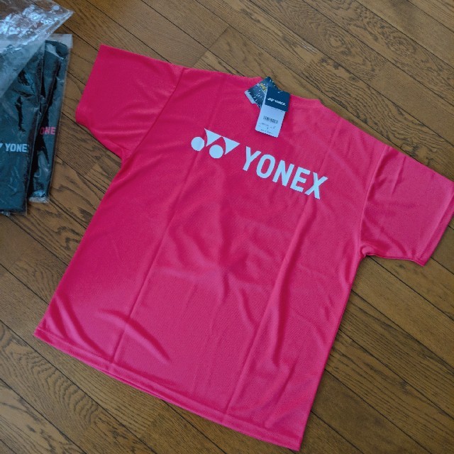 YONEX(ヨネックス)のめがとん様専用　新品　未開封　  ヨネックスTシャツ　ヨネックス　ユニM スポーツ/アウトドアのスポーツ/アウトドア その他(バドミントン)の商品写真