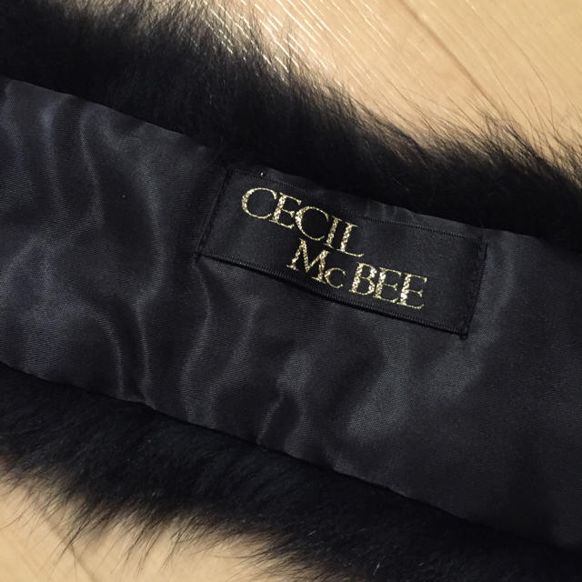 CECIL McBEE(セシルマクビー)の♡ブラックファー♡ レディースのファッション小物(マフラー/ショール)の商品写真