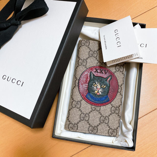 Gucci - GUCCI iPhoneケースの通販