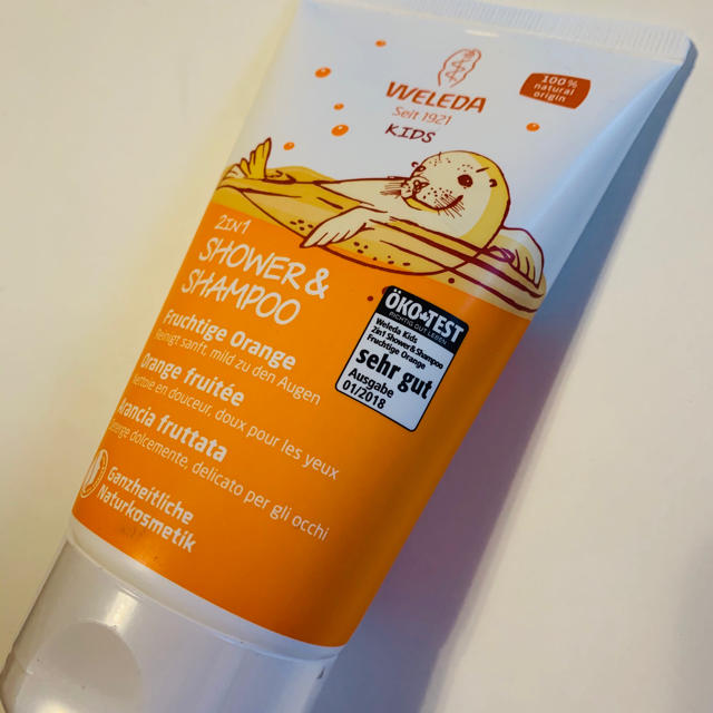 WELEDA(ヴェレダ)のヴェレダ キッズ 2in1 シャワー&シャンプー オレンジ 150ml (新品) キッズ/ベビー/マタニティの洗浄/衛生用品(その他)の商品写真