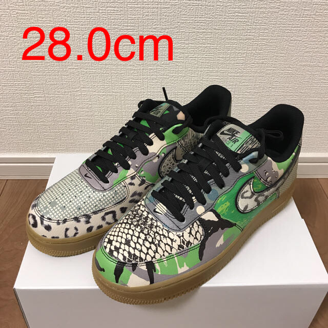 NIKE(ナイキ)の【新品】NIKE エアフォース1 07 28.0cm TD 15cmのセット メンズの靴/シューズ(スニーカー)の商品写真