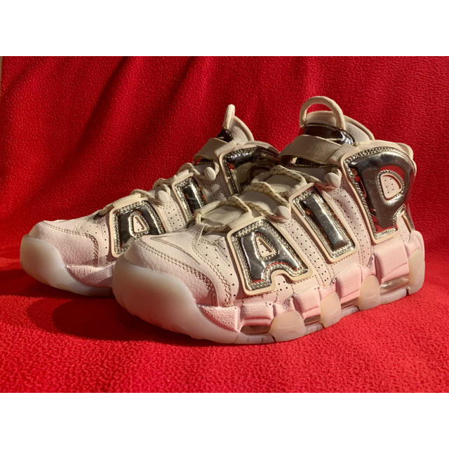 モアテン　クロームホワイト　AIR MORE UPTEMPO