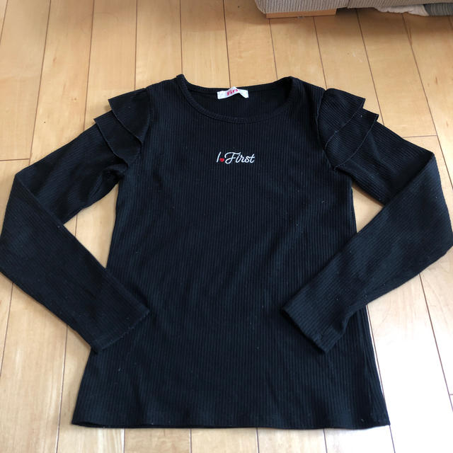 INGNI First(イングファースト)のINGNI First 150 カットソー長袖　黒 キッズ/ベビー/マタニティのキッズ服女の子用(90cm~)(Tシャツ/カットソー)の商品写真