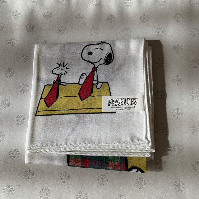 SNOOPY スヌーピー ハンカチ 伊勢丹コラボの通販 by ラクマ|スヌーピーならラクマ スヌーピーハンカチ