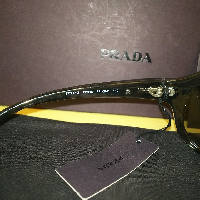 PRADA(プラダ)の【黒羊さん専用】PRADA SPR 14G プラダ 廃盤 Gackt レディースのファッション小物(サングラス/メガネ)の商品写真