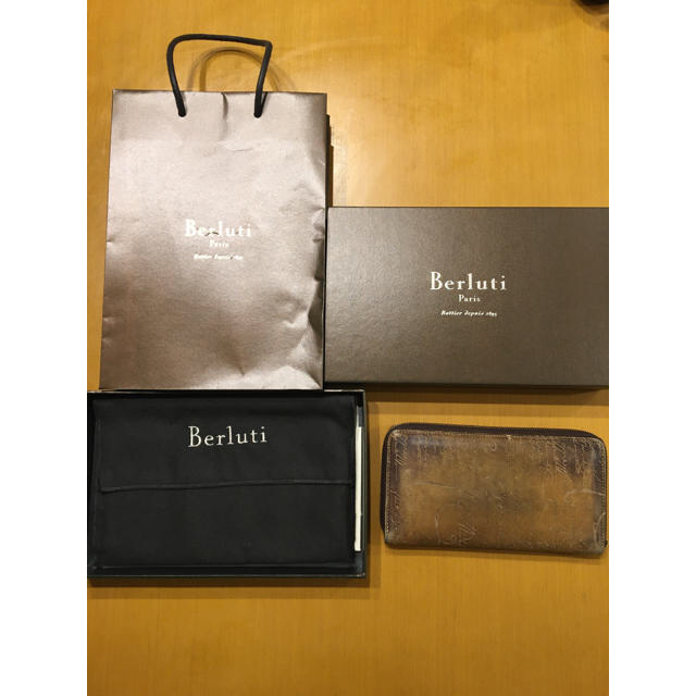 Berluti(ベルルッティ)のベルルッティ　ラウンドファスナー メンズのファッション小物(長財布)の商品写真