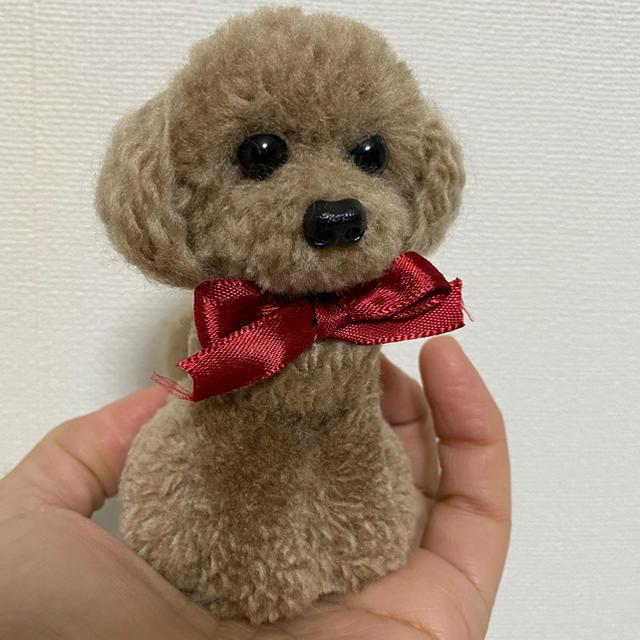 動物ぽんぽん　トイプードル　サイズ小　サンドベージュ ハンドメイドのハンドメイド その他(その他)の商品写真