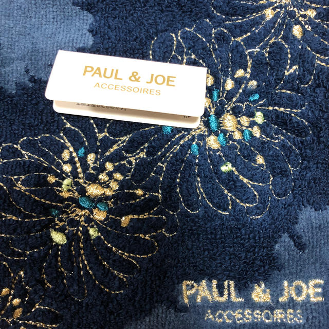 PAUL & JOE(ポールアンドジョー)のPAUL&JOE ハンドタオル レディースのファッション小物(ハンカチ)の商品写真