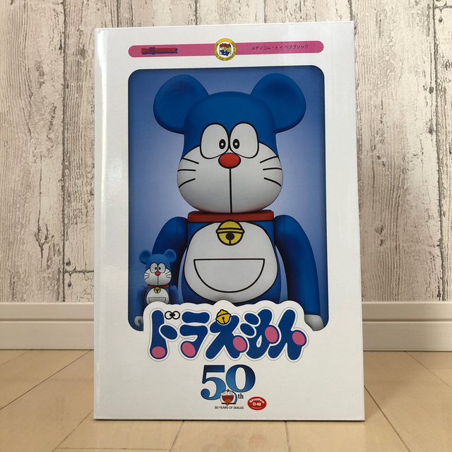 ドラえもん　ベアブリック　BE@RBRICK 100%400%