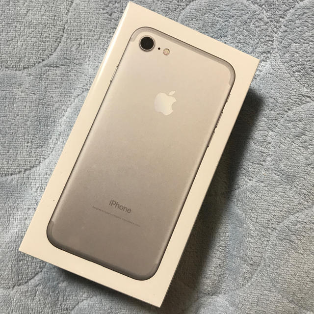 docomo iphone7 32GB シルバー　ドコモ