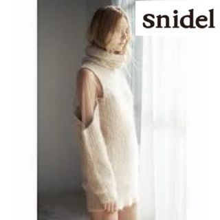 スナイデル(SNIDEL)の【新品タグ付き】snidel★肩シースルーニットワンピース(ミニワンピース)