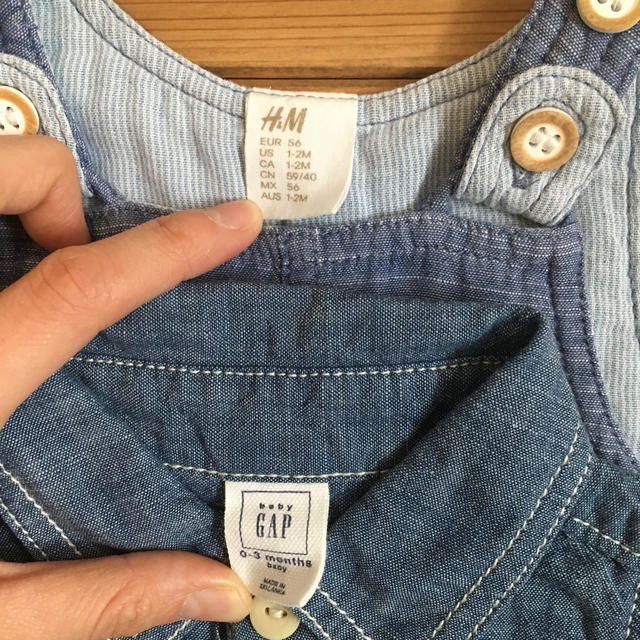 GAP(ギャップ)のベビー服 新生児 半袖ロンパース シャツ ボトムス キッズ/ベビー/マタニティのベビー服(~85cm)(ロンパース)の商品写真