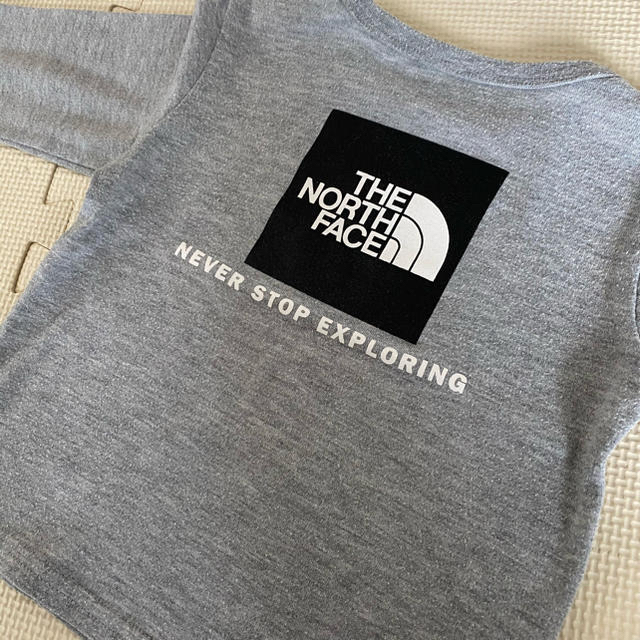 THE NORTH FACE(ザノースフェイス)のTHE NORTH FACE キッズロンT  90サイズ キッズ/ベビー/マタニティのキッズ服男の子用(90cm~)(Tシャツ/カットソー)の商品写真