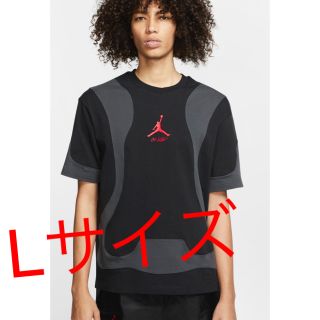 ナイキ(NIKE)のナイキ　オフホワイト(シャツ)