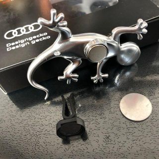 アウディ(AUDI)のAudi 純正　アルミ調 ゲッコー　アクセサリー【完売】(車内アクセサリ)