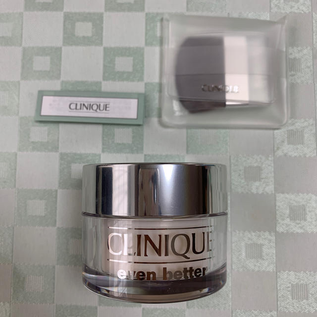 CLINIQUE(クリニーク)のCLINIQUE ルースパウダー　C コスメ/美容のベースメイク/化粧品(フェイスパウダー)の商品写真