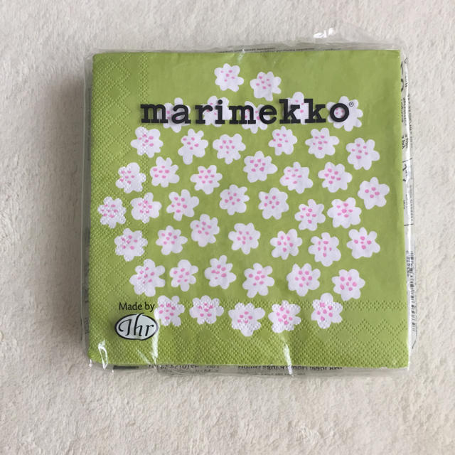 marimekko(マリメッコ)の【3個セット】マリメッコ ペパーナプキン Puketti柄 インテリア/住まい/日用品のキッチン/食器(テーブル用品)の商品写真