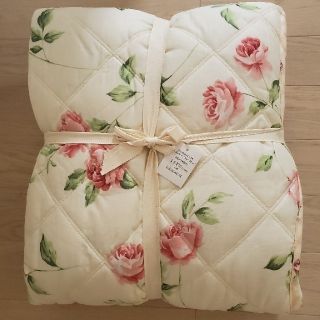 ローラアシュレイ(LAURA ASHLEY)の☆感謝の気持ちを大切にしております☆様専用です💝　(ラグ)