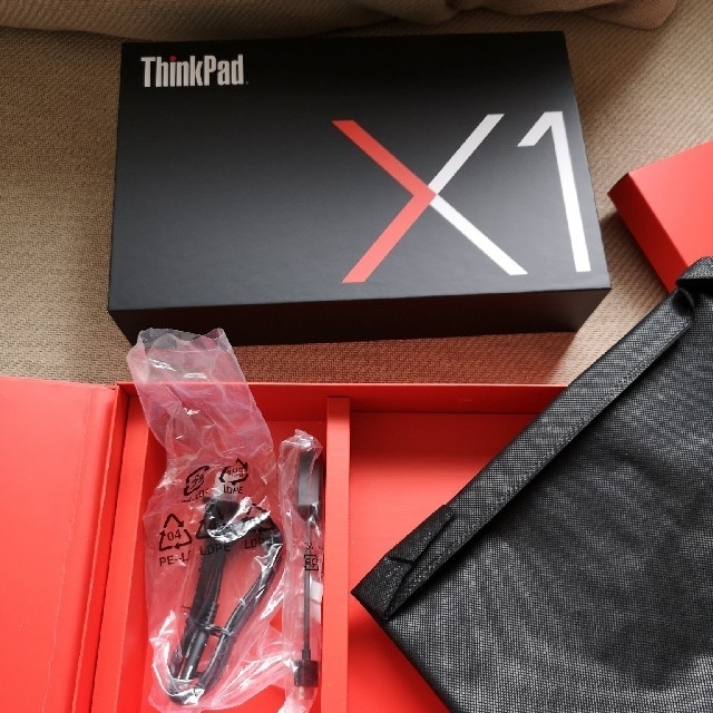 Thinkpad X1 carbon 2018 FHD 8GB 512GB