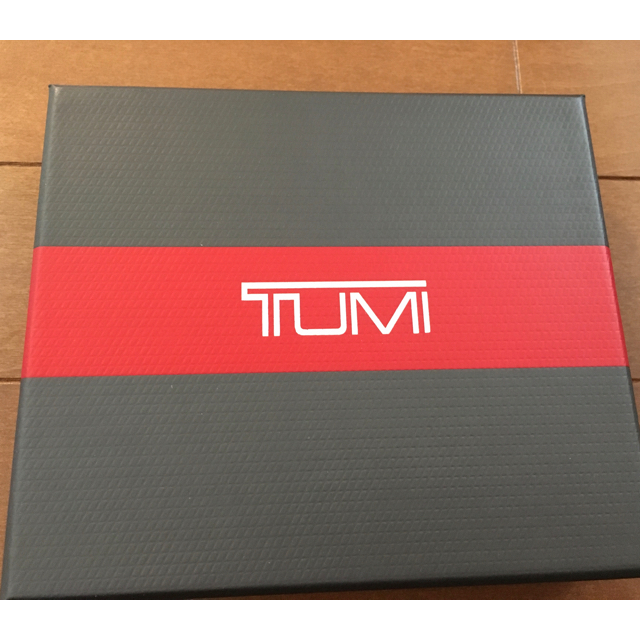 TUMI(トゥミ)のTUMI コミューター・ランヤード 新品　　　　　IDカードホルダー　パスケース レディースのファッション小物(パスケース/IDカードホルダー)の商品写真