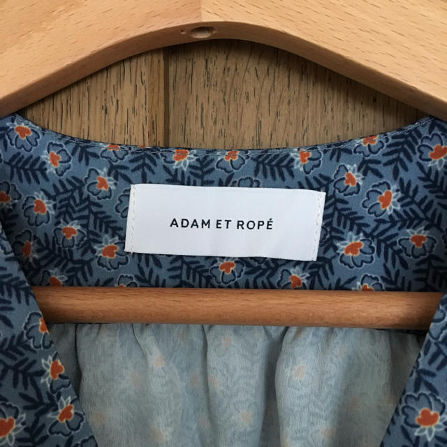 Adam et Rope'(アダムエロぺ)のアダムエロペ 花柄カットソー レディースのトップス(カットソー(長袖/七分))の商品写真