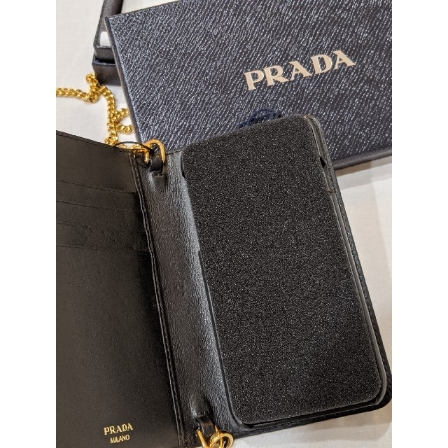 PRADA(プラダ)の☆★PRADA★☆　iPhoneケース　ブラック スマホ/家電/カメラのスマホアクセサリー(iPhoneケース)の商品写真