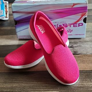 スケッチャーズ(SKECHERS)のSKECHERS　スケッチャーズスニーカー　スリッポンレディース(スニーカー)