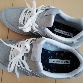 ニューバランス earth music&ecology 24センチ