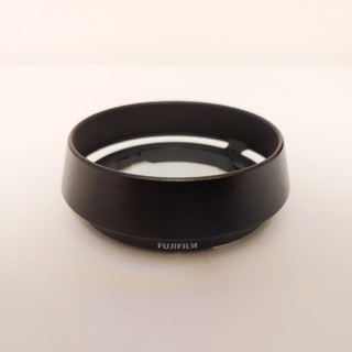 フジフイルム(富士フイルム)の富士フイルム レンズフード LH-XF35-2 中古美品(レンズ(単焦点))