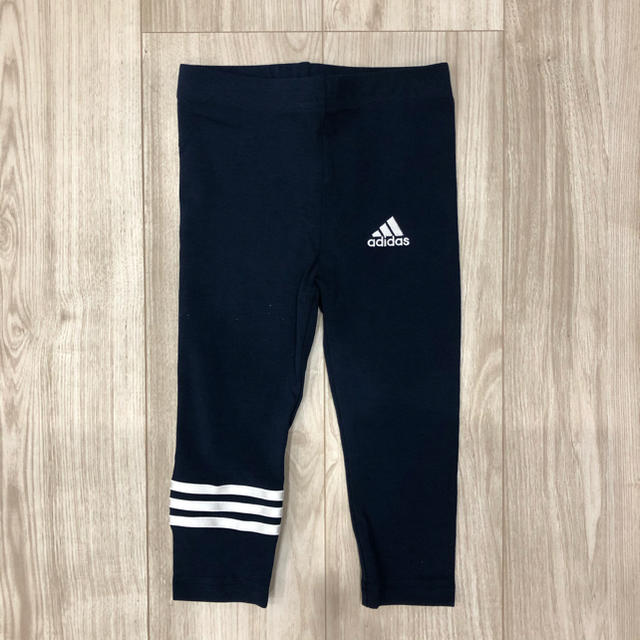 adidas(アディダス)のさー様　専用　アディダス　ガールズ　ベルベット　レギンス　セットアップ　85cm キッズ/ベビー/マタニティのベビー服(~85cm)(トレーナー)の商品写真