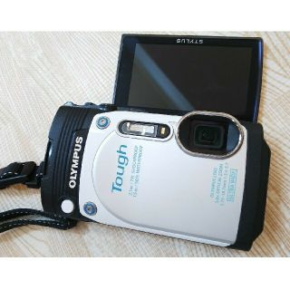 オリンパス(OLYMPUS)のはな様専用 OLYMPUS STYLUS TG-870 Tough ホワイト(コンパクトデジタルカメラ)