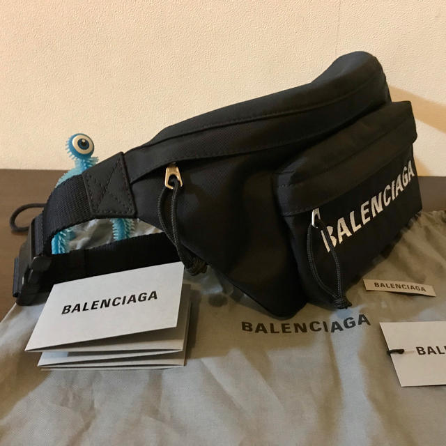 【美品 人気】Balenciaga ウィール ベルトパック