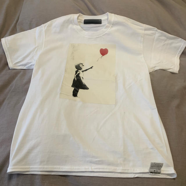 BEAUTY&YOUTH UNITED ARROWS(ビューティアンドユースユナイテッドアローズ)の BEAUTY&YOUTH / Banksy GIRL SHURETTA Tee メンズのトップス(Tシャツ/カットソー(半袖/袖なし))の商品写真