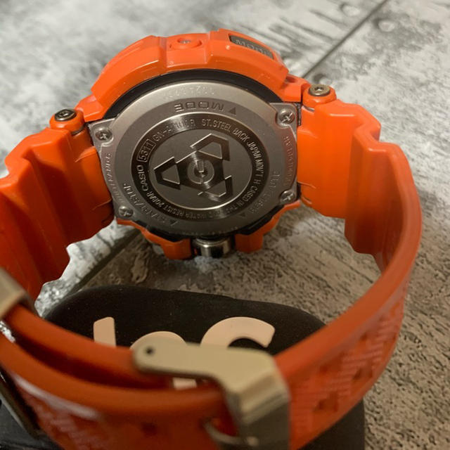 G-SHOCK(ジーショック)のGRAVITYMASTER  G-SHOCK GW-A1100R 中古 メンズの時計(腕時計(デジタル))の商品写真