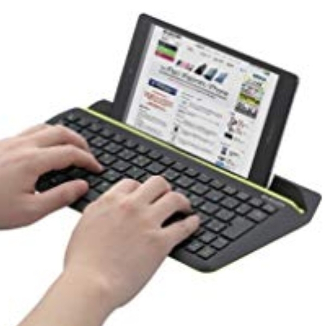 ELECOM(エレコム)のエレコム Bluetooth キーボード for Tablet(Anスマホにも) スマホ/家電/カメラのPC/タブレット(PC周辺機器)の商品写真