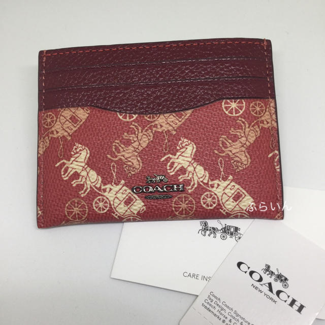 COACH(コーチ)の【新品未使用品】コーチ　カードケース　ホース&キャリッジプリント　レッド系 レディースのファッション小物(パスケース/IDカードホルダー)の商品写真